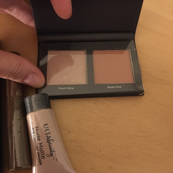 New 7pc Makeup Bundle Blush Mascara Brow Tint Brush Lipstick Primer Bag - Picture 7 of 10